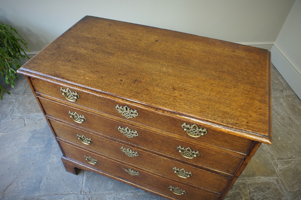 18th Century Oak Chest Of Drawers.  View IV