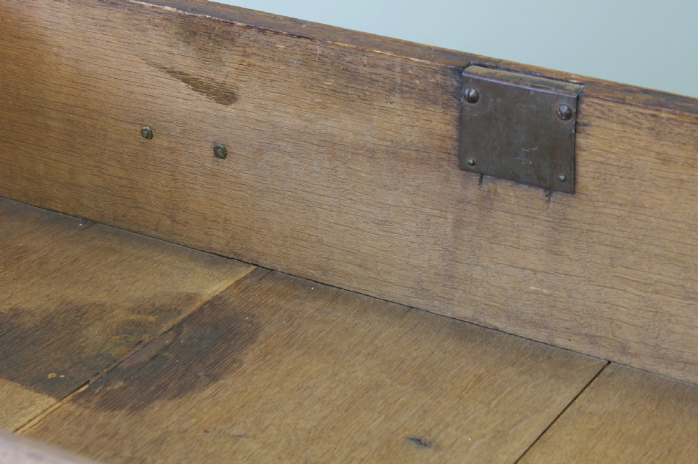 18th Century Oak Chest Of Drawers.  View XIV