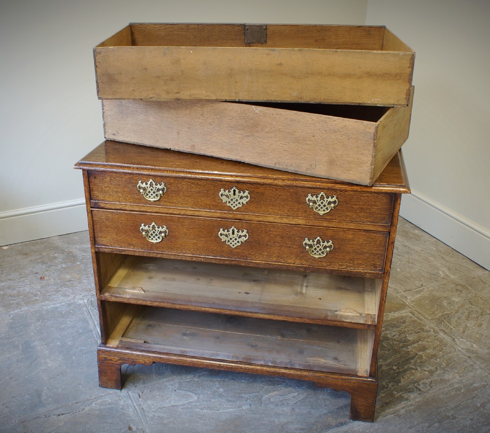 18th Century Oak Chest Of Drawers.  View XV
