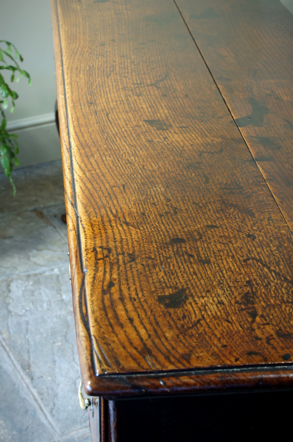 A Good 18th Century Oak Dresser Base. View VIII
