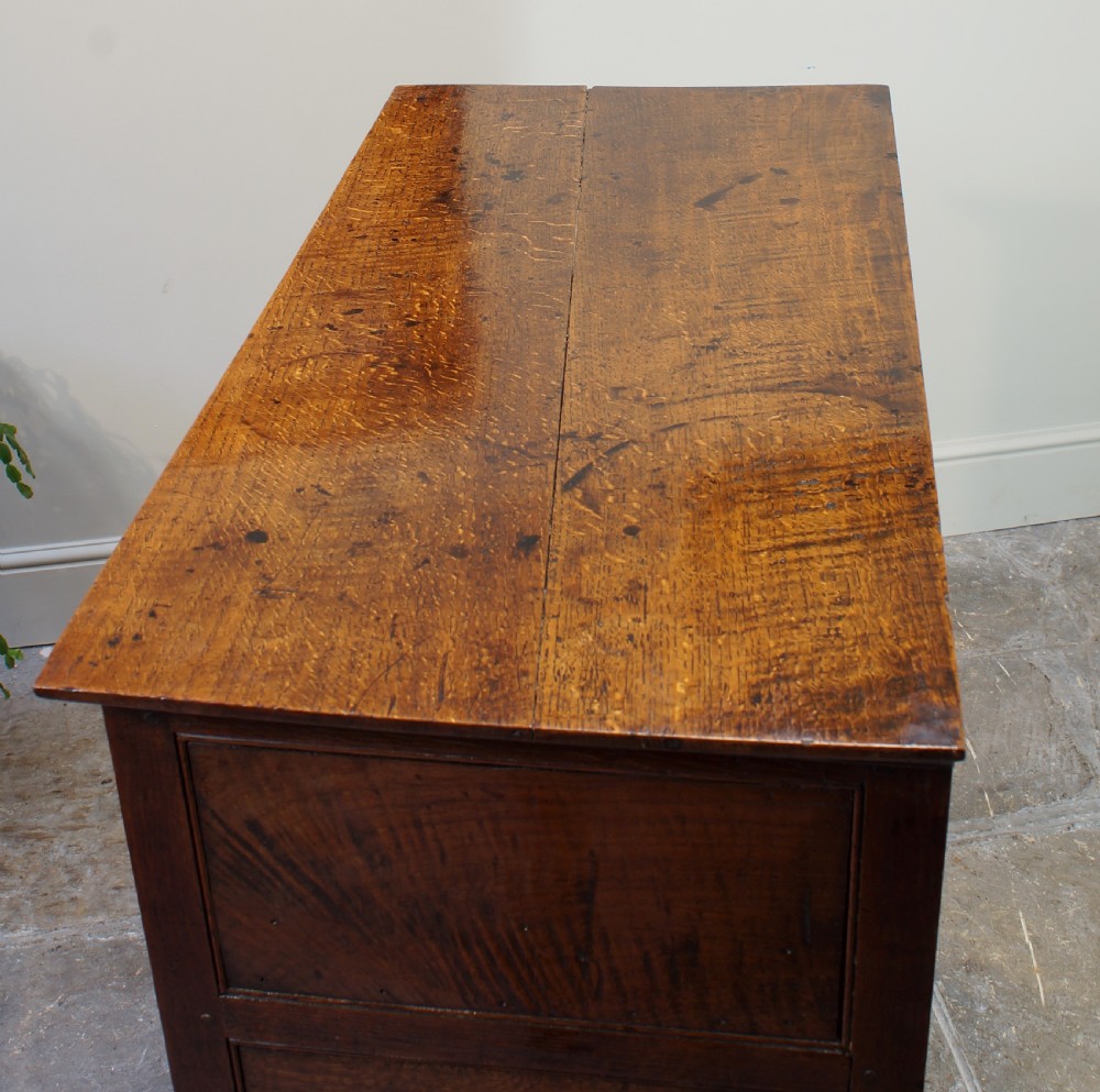Georgian Oak Chest of Drawers. View V