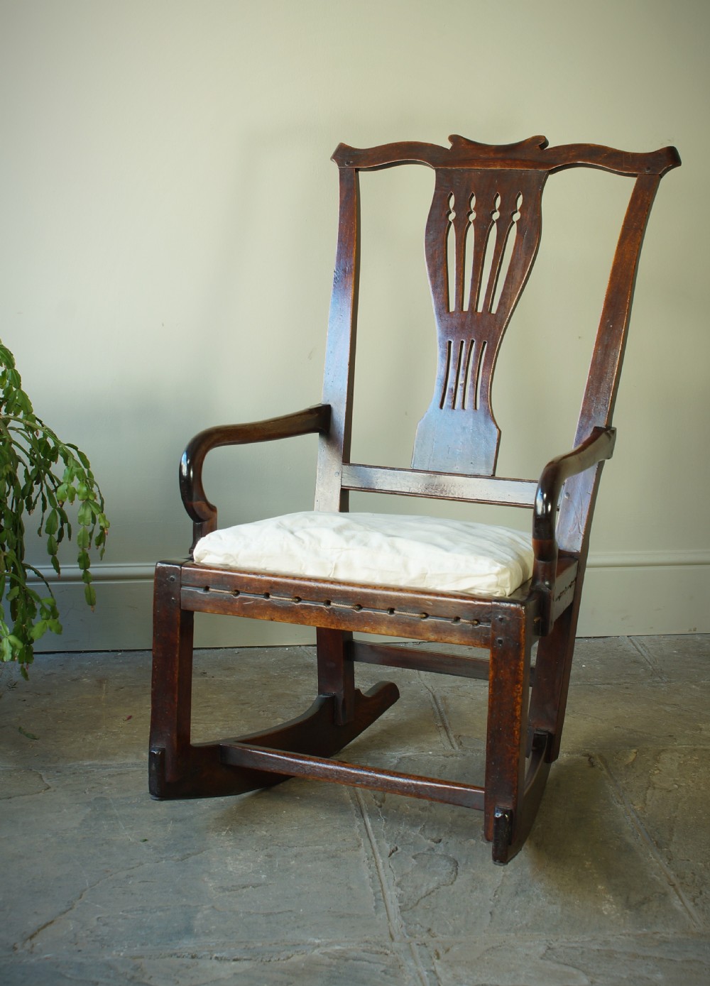 18th Century Walnut Chippendale Rocking Chair. View IV