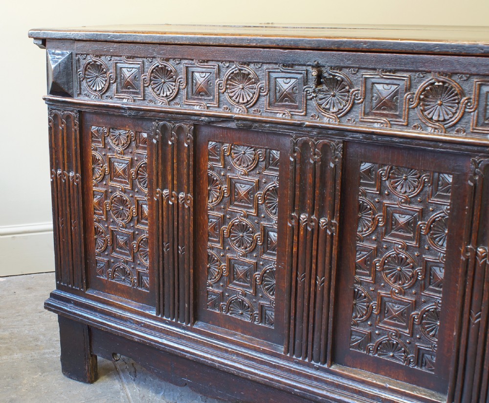 A Superb Late  Elizabethan 16th Century Oak Coffer. View II