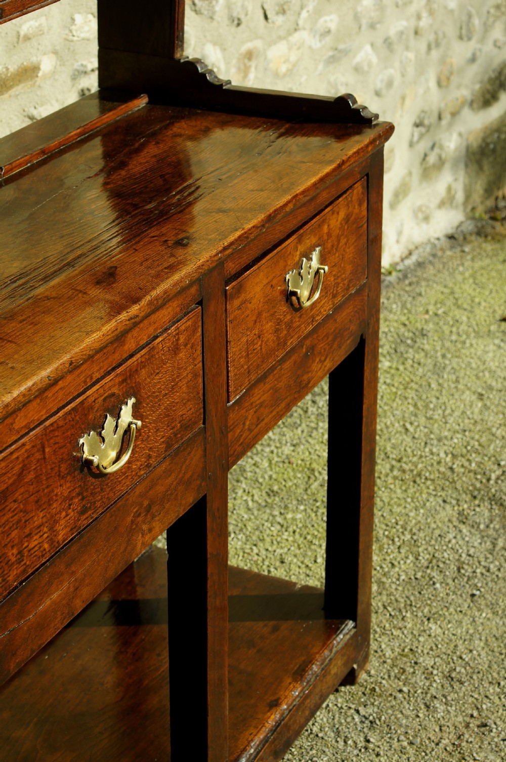 A Small Georgian Oak Potboard Dresser and Rack. View IX