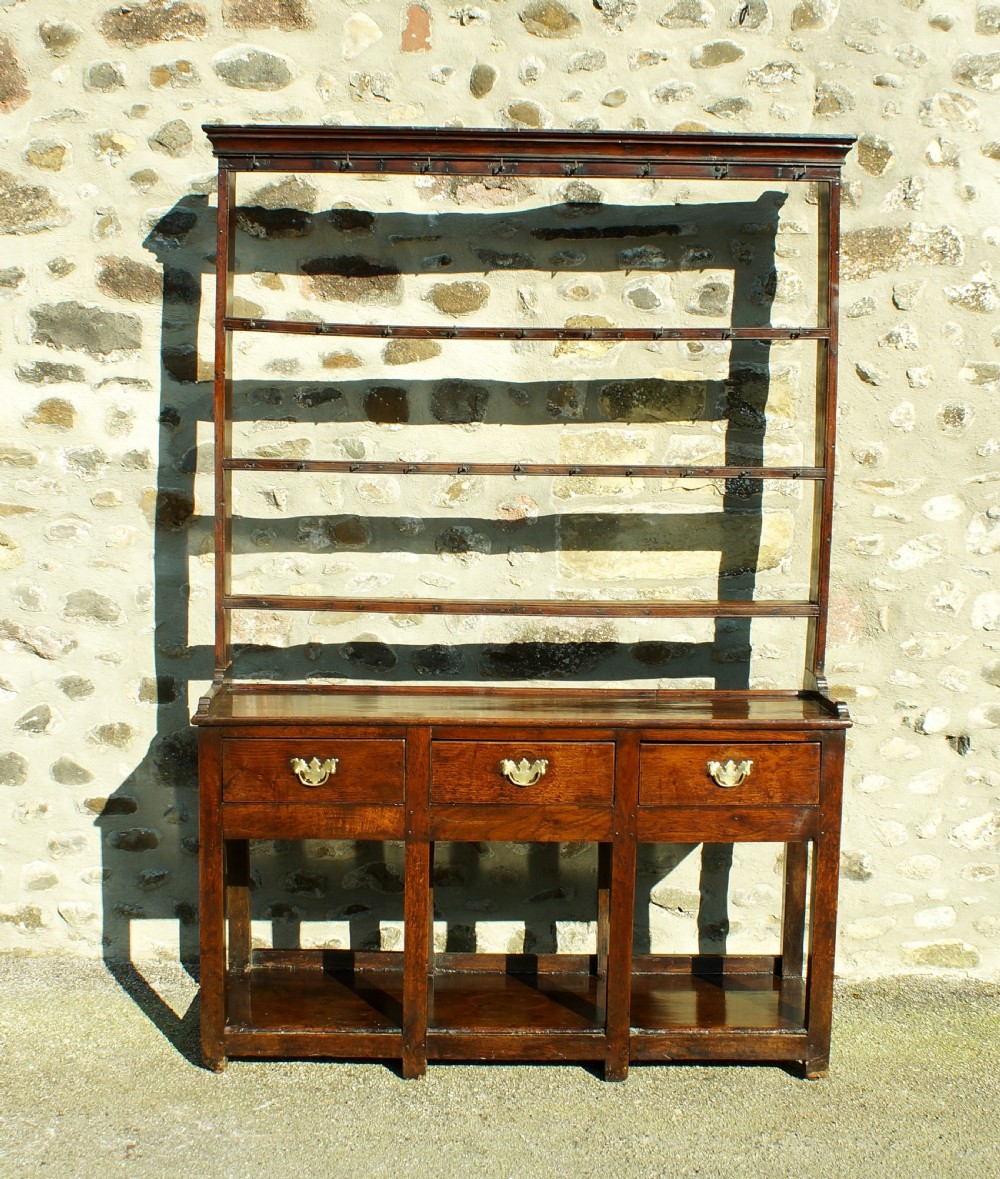 A Small Georgian Oak Potboard Dresser and Rack. View XI