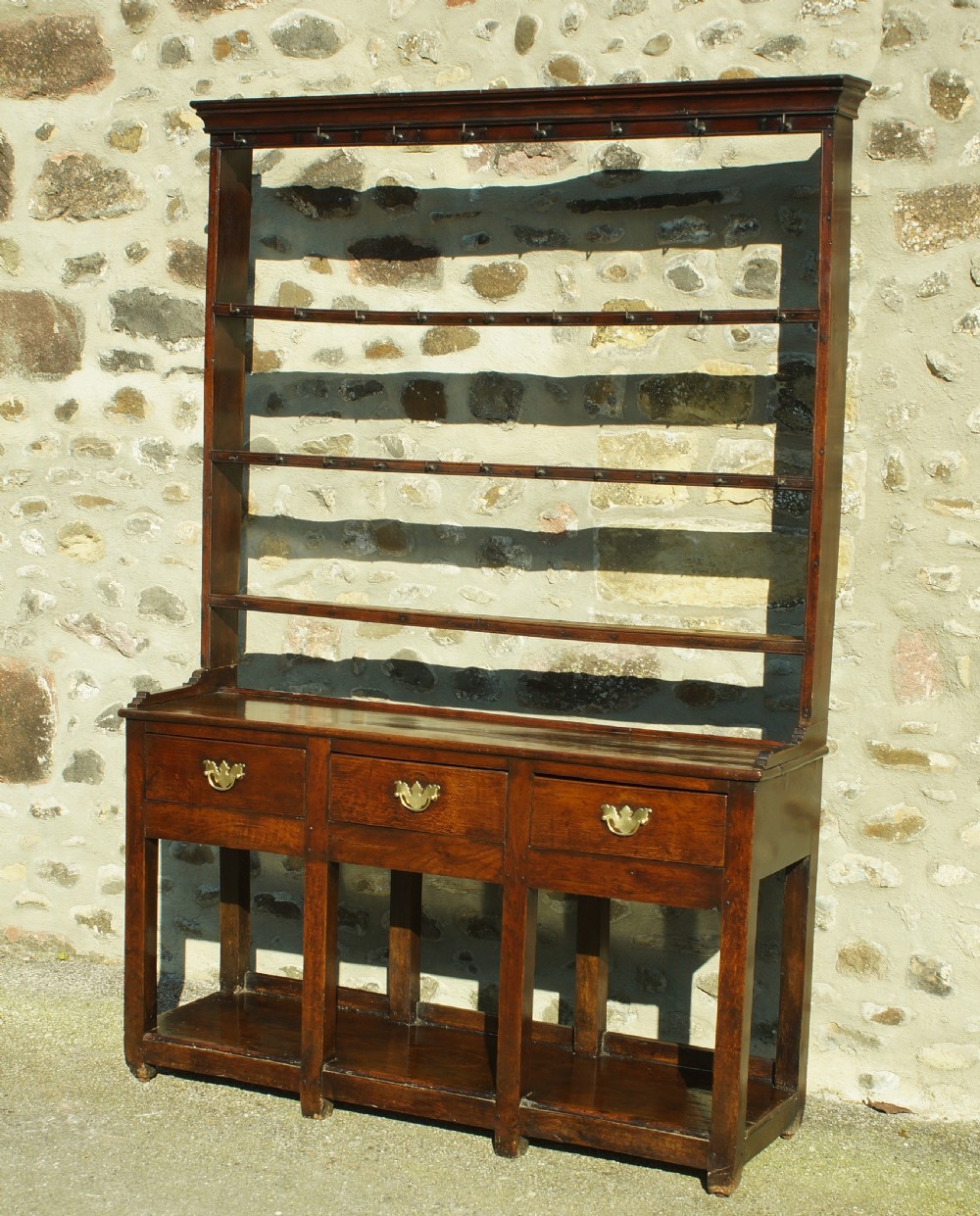 A Small Georgian Oak Potboard Dresser and Rack. View XIII