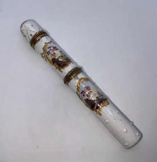 Bilston Enamel Sewing Etui