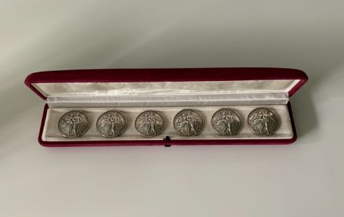 Chester Silver Buttons