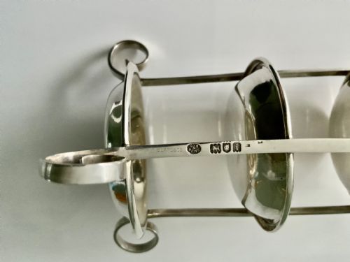 fig 1. Silver tiered ring tray retailed by Kirby Beard & Sons