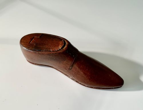 Mahogany Snuff Shoe