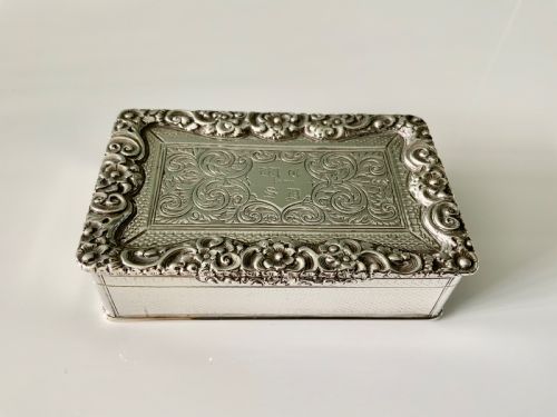 Superb Silver Table Snuff Box - Edward Smith
