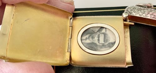 fig 1. Silver Vesta case with photograph frame