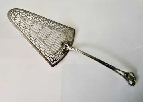 Silver Fish Slice or Serving Slice