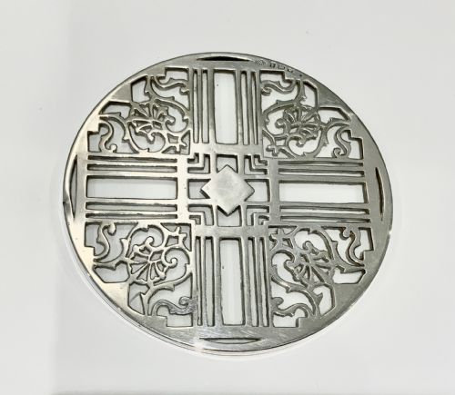 Silver Trivett - Teapot Stand