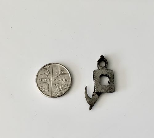 RARE 18TH CENTURY STEEL PENDANT WATCH HOOK - ADDITIONAL PHOTO 3