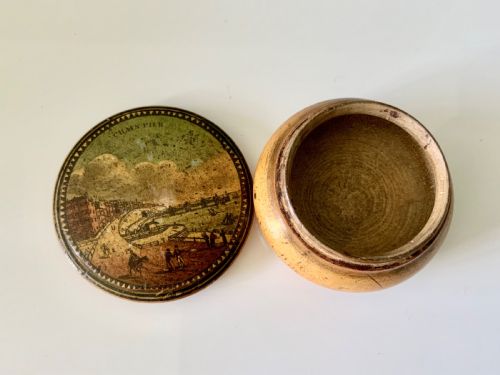 19TH CENTURY TUNBRIDGE WHITE WARE BOX - ADDITIONAL PHOTO 1