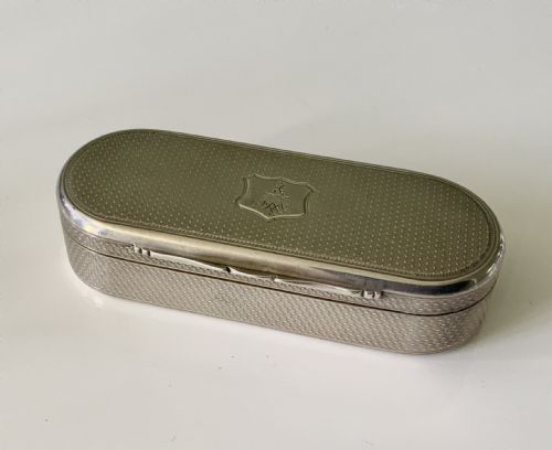 SUPERB SILVER SNUFF BOX