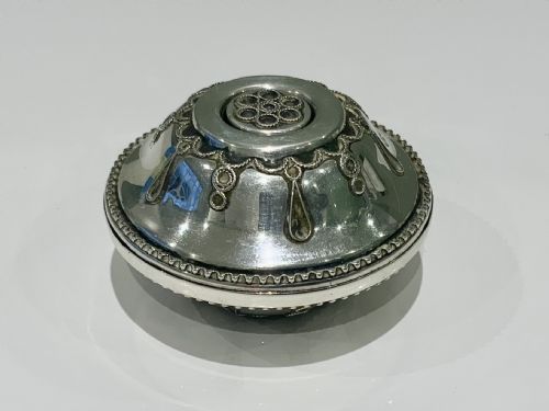 SILVER BRIGHTON BUN TRAVELLING CANDLESTICKS - ADDITIONAL PHOTO 1