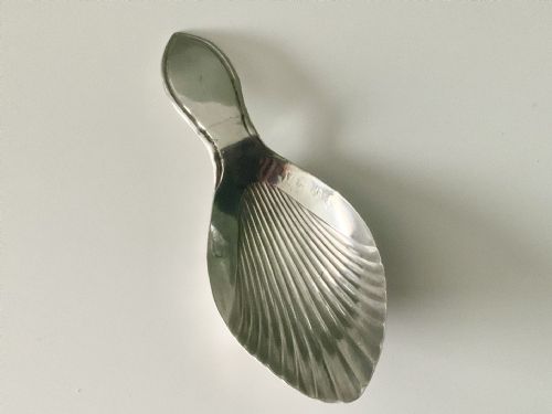 RARE DOUBLE DUTY GEORGIAN SILVER CADDY SPOON - ADDITIONAL PHOTO 4