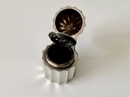RARE CHESTER SILVER VINAIGRETTE UNUSUAL SHAPE - ADDITIONAL PHOTO 6
