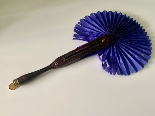 French Fan with Vinaigrette in the Handle