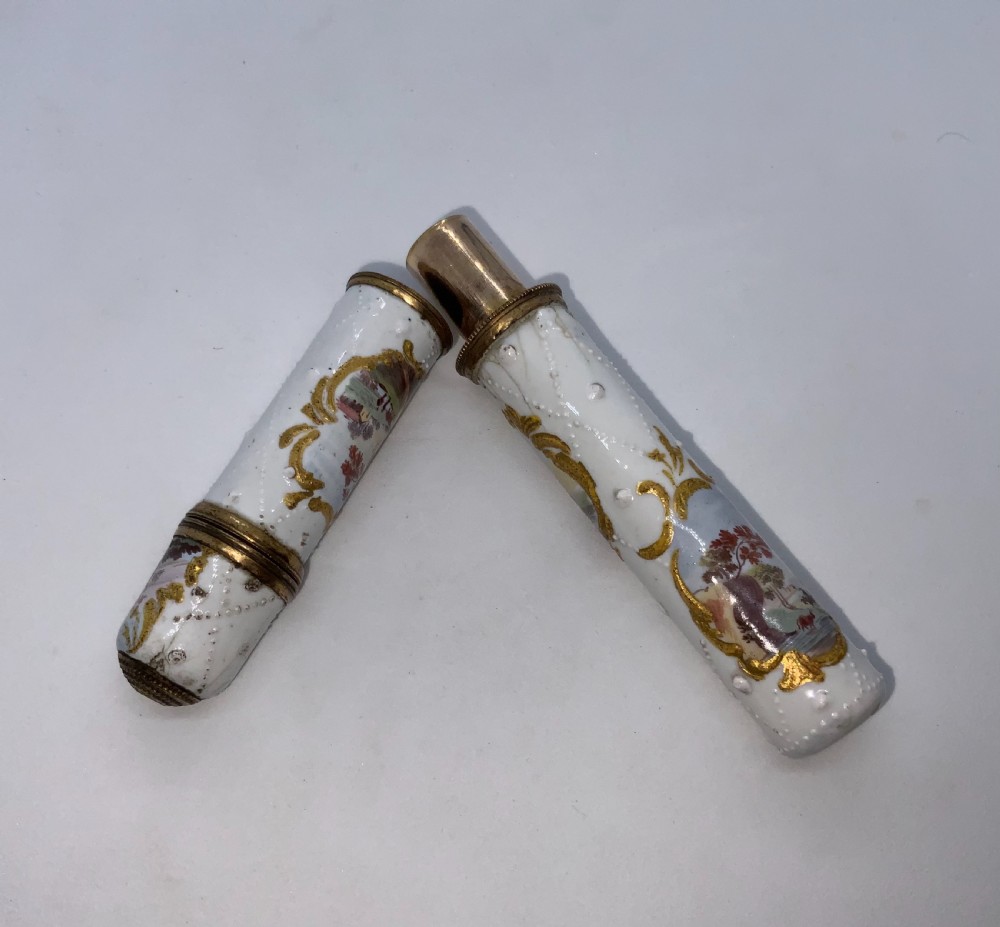 Bilston enamel sewing etui View III