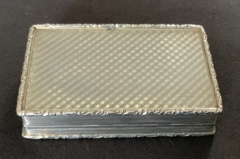 Victorian silver snuff box View II