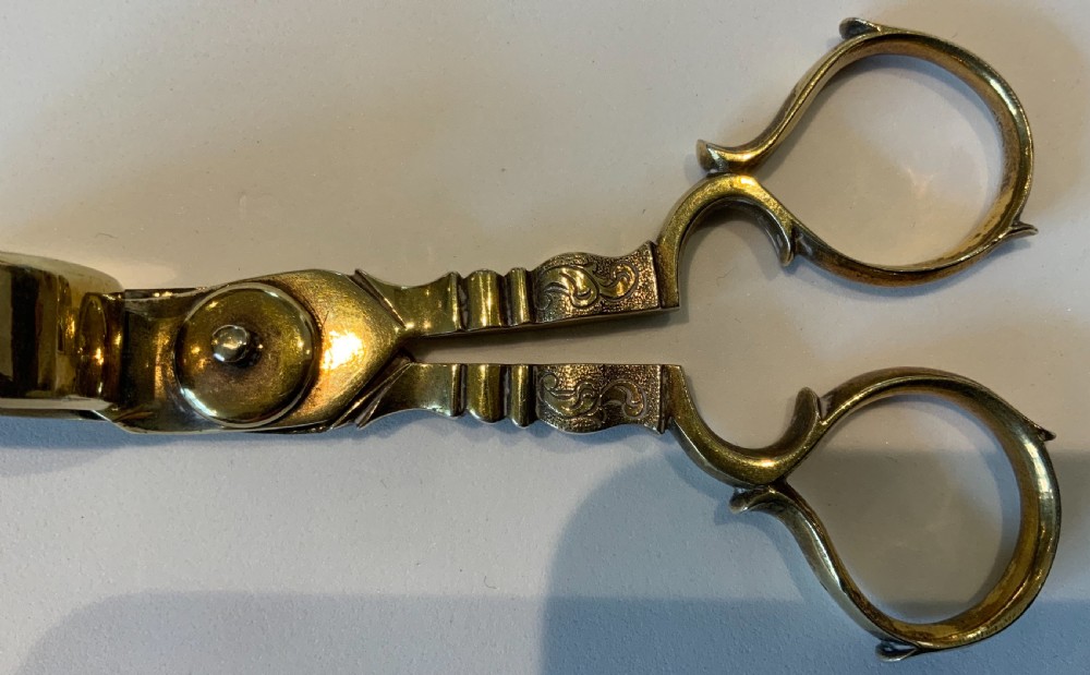 Rare silver gilt candle snuffers View IV