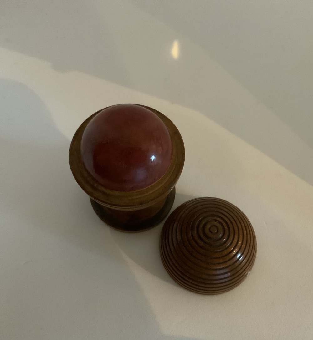 Antique treen magic trick View VIII