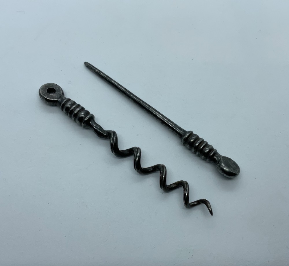 Georgian steel worm & peg corkscrew View III