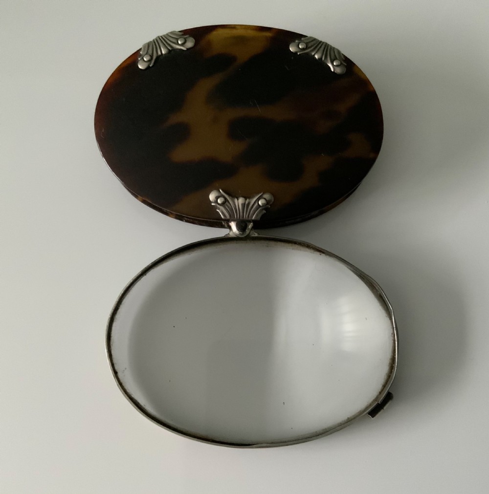 Georgian silver & tortoiseshell magnifying glass View IV
