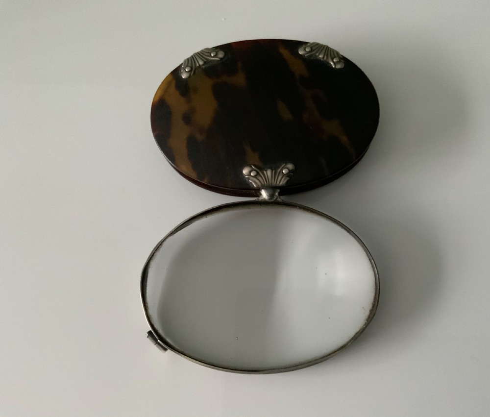 Georgian silver & tortoiseshell magnifying glass View V