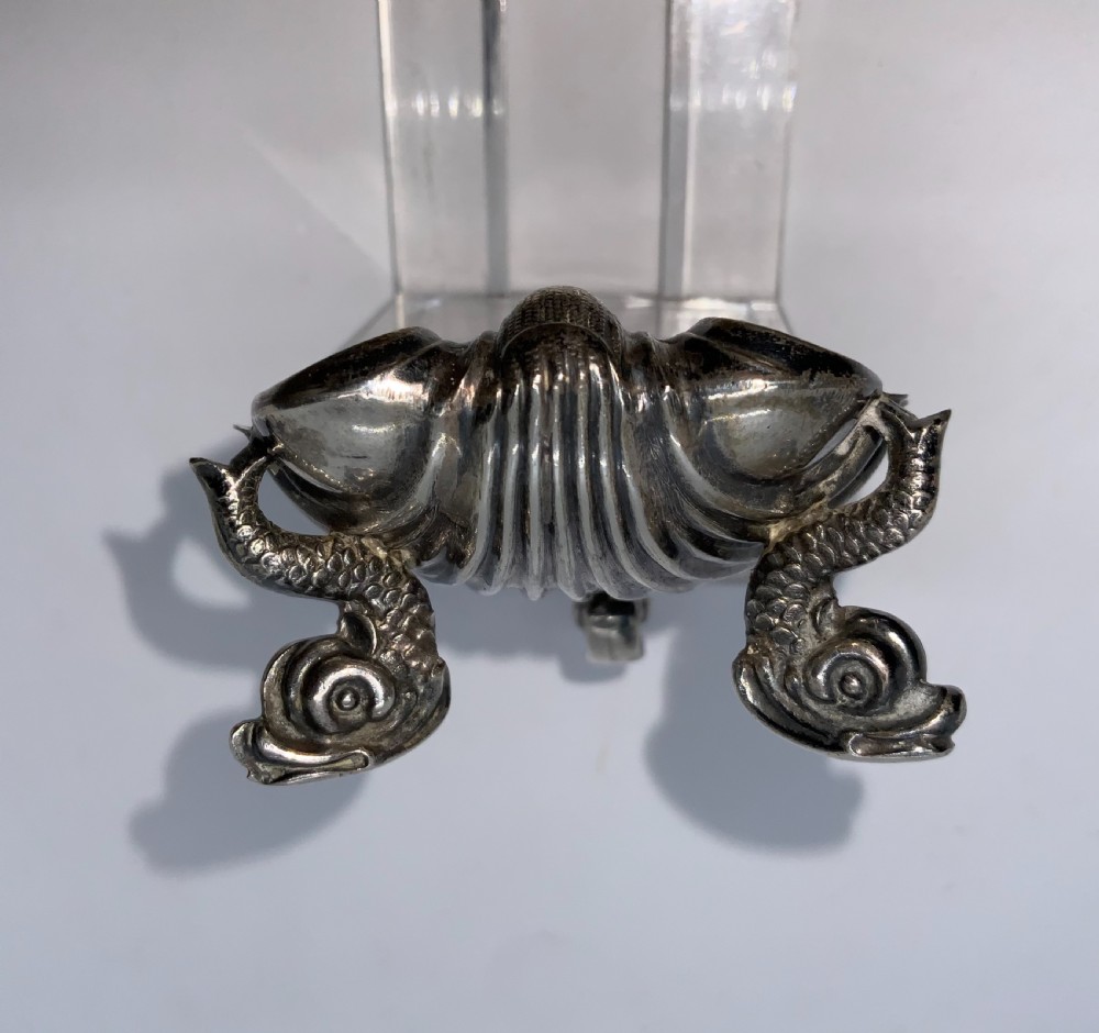 Silver shell shaped salt View II
