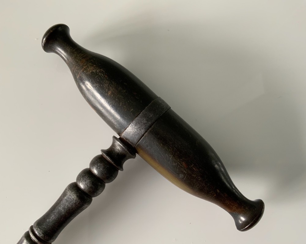 18th Century tooth key - two claws View III