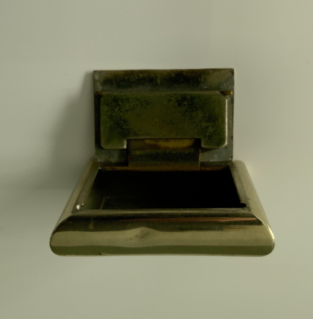 Georgian trick snuff box View V