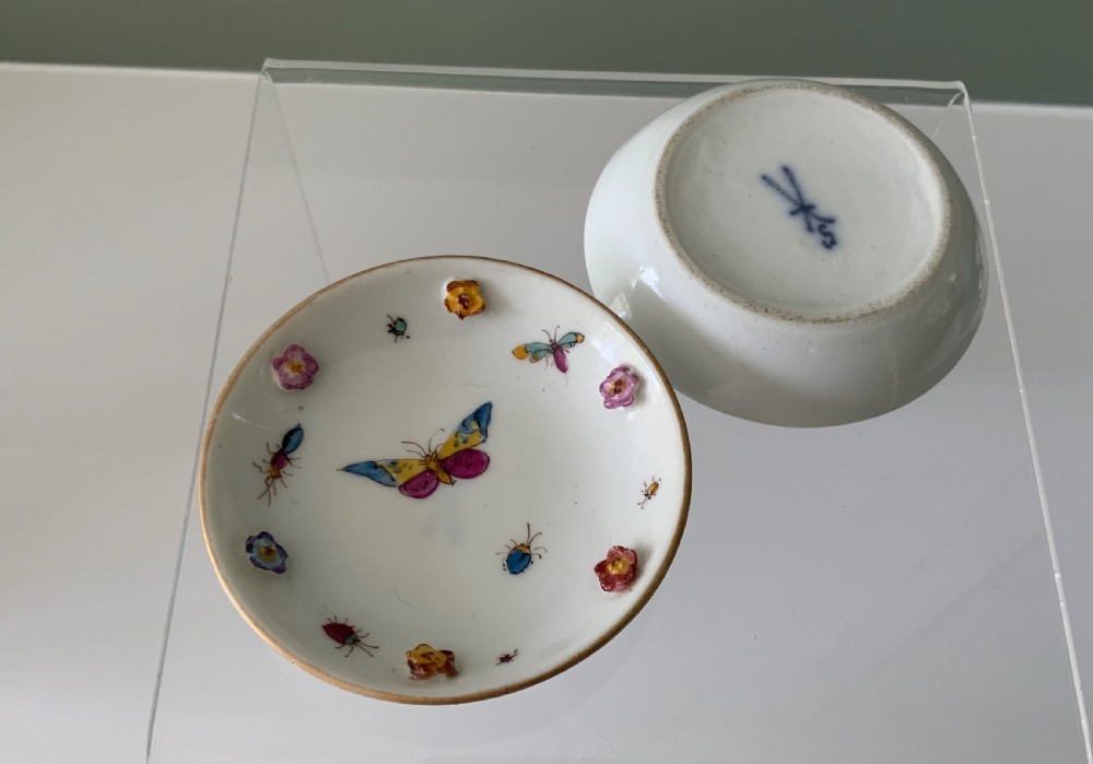 Rare Samson miniature flower encrusted porcelain  View V