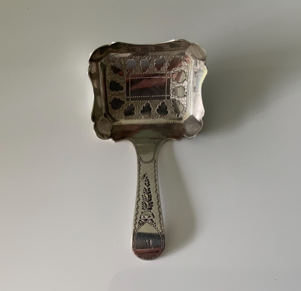 Cox & Betteridge silver caddy spoon