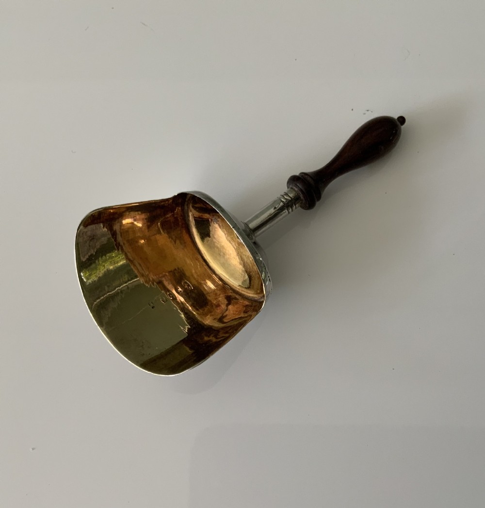 Georgian silver caddy spoon turned wooden handle