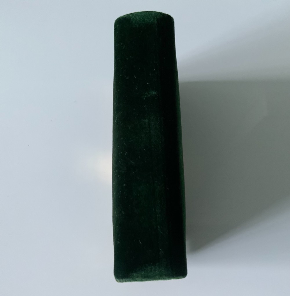 Victorian velvet common prayer book View III