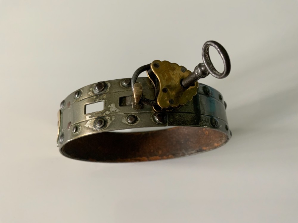 Georgian steel dog collar View II