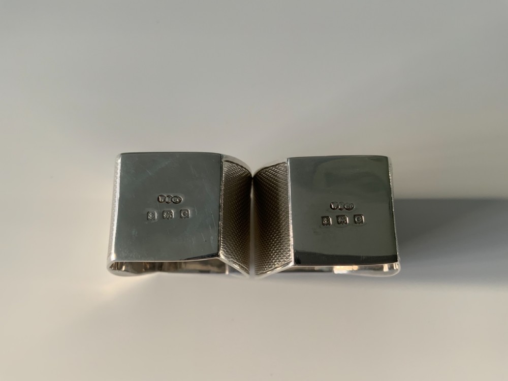 Pair of silver Art Deco napkin rings in original box View IV