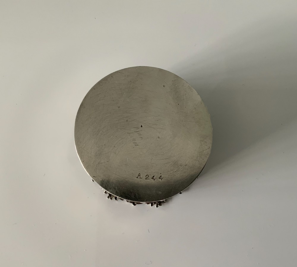Silver pot pourri - William Comyns View II