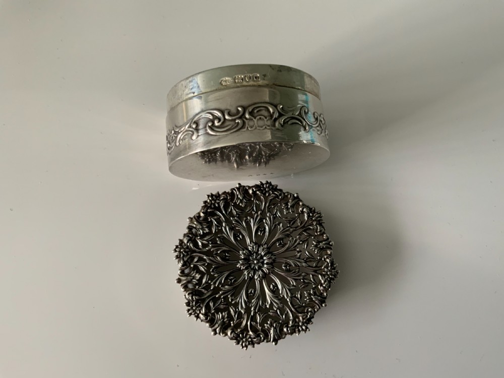 Silver pot pourri - William Comyns View III