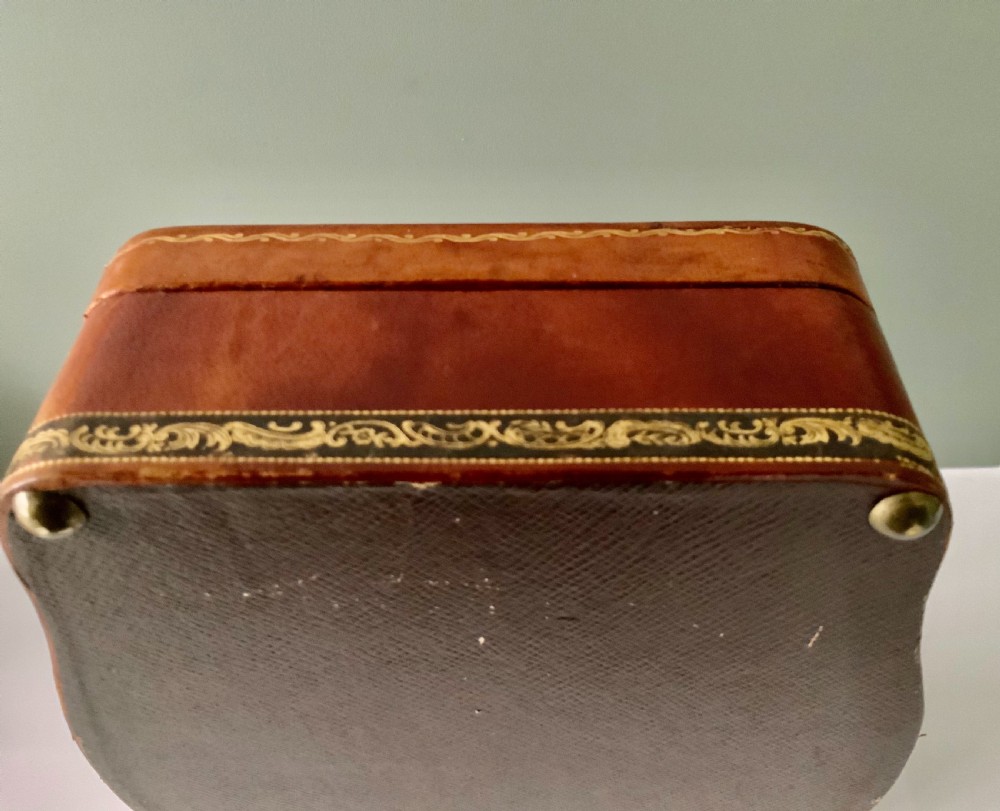 French leather box View VII