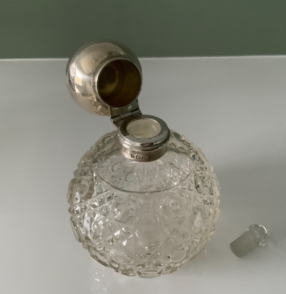 Edwardian silver topped glass scent bottle View III