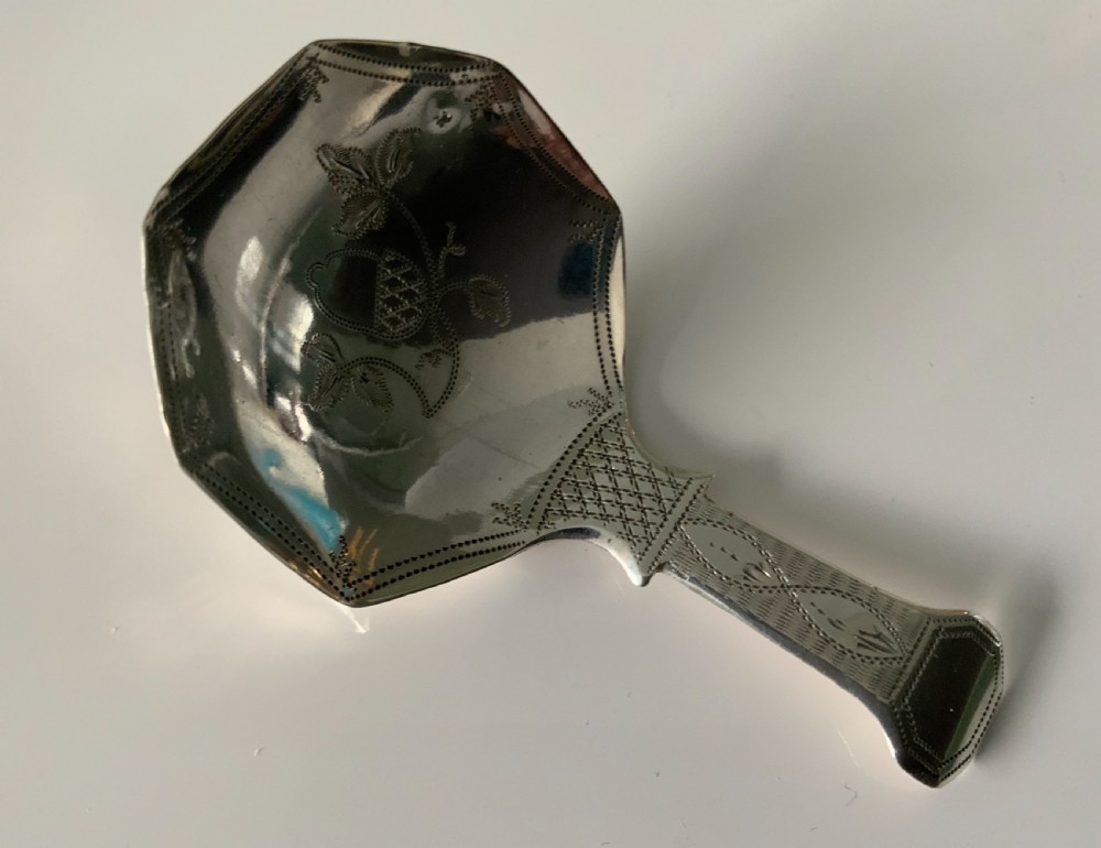 Georgian Octagonal shaped silver caddy spoon View VI