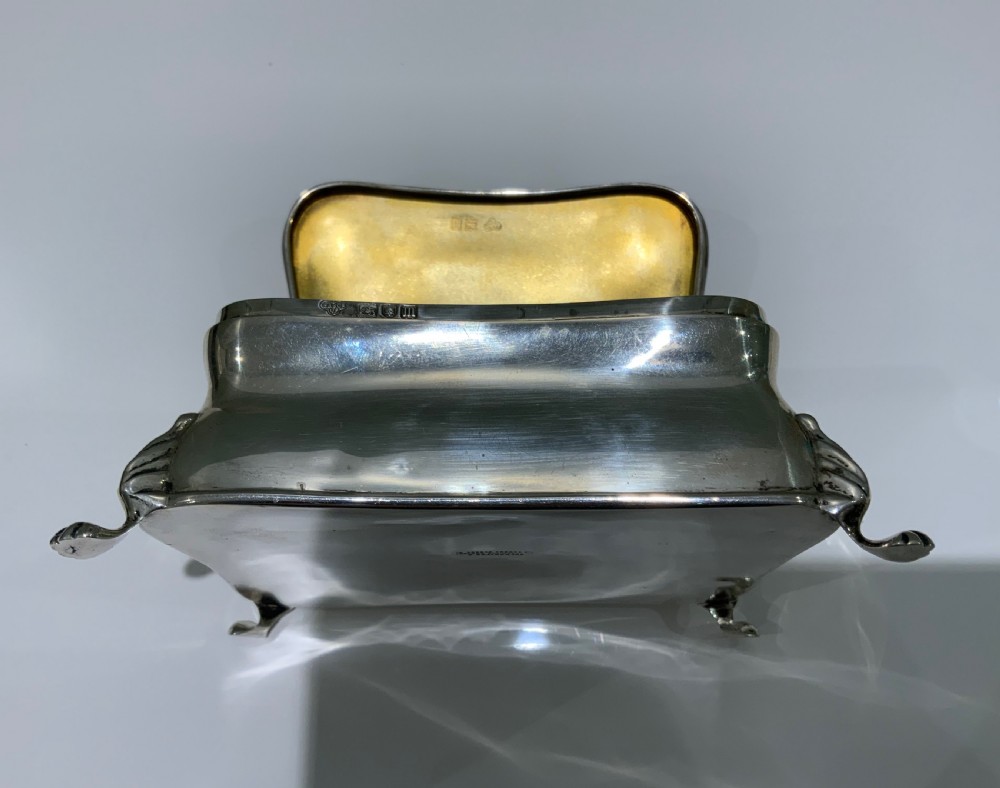 Goldsmiths & Silversmiths jewellery box View III