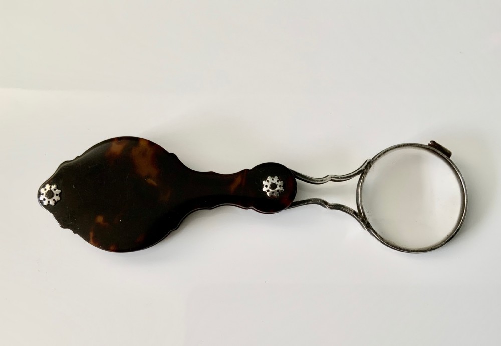 Georgian silver & tortoiseshell folding magnifying glass