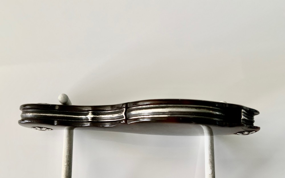 Georgian silver & tortoiseshell folding magnifying glass View V