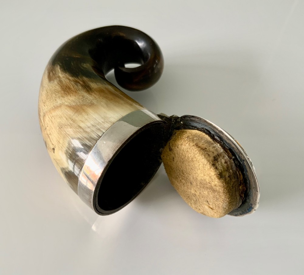 Scottish horn snuff mull View III